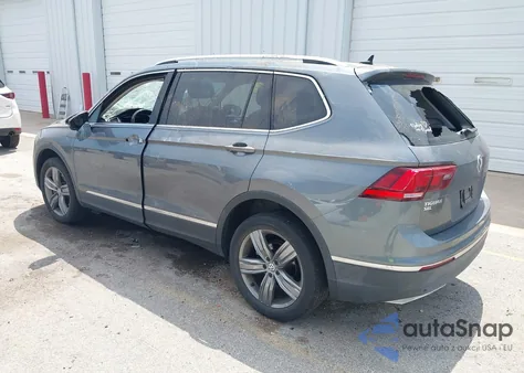 2019 Volkswagen Tiguan 2.0T Sel Premium/2.0T Sel Premium R-Line из США, поврежденный, VIN 3VV4B7AX5KM072930